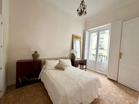 Flat in calle de Jovellanos, 7 - Photo 6