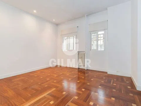 Flat in calle de María de Molina - Photo 6