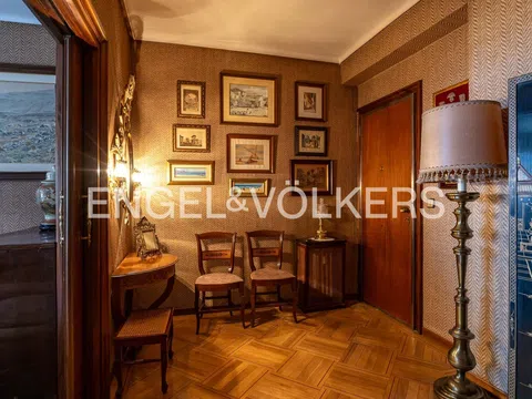 Flat in calle de Edgar Neville - Photo 11