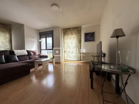 Flat in avenida del Camino de Santiago - Photo 3