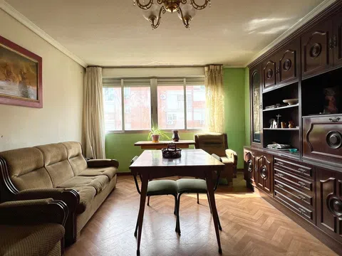 Flat in calle de la Marroquina - Photo 1
