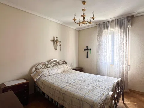 Flat in calle de la Marroquina - Photo 11
