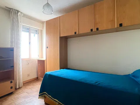 Flat in calle de la Marroquina - Photo 9