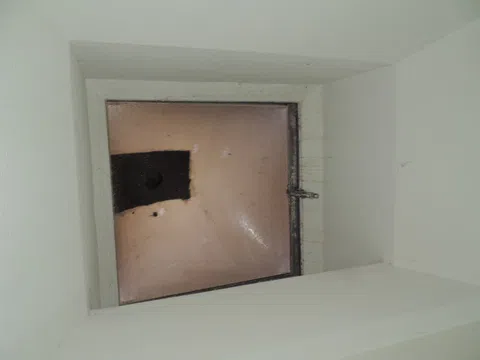 Flat in calle de Raimundo Fernández Villaverde - Photo 13