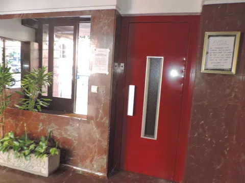 Flat in calle de Raimundo Fernández Villaverde - Photo 19