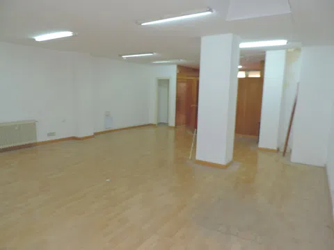 Flat in calle de Raimundo Fernández Villaverde - Photo 6