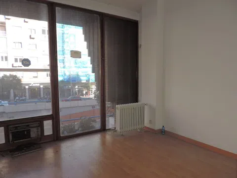 Flat in calle de Raimundo Fernández Villaverde - Photo 8