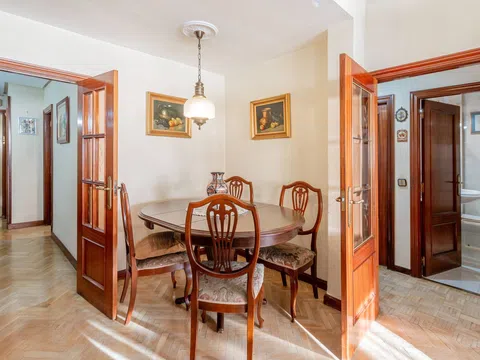 Flat in calle de Antonio López - Photo 11