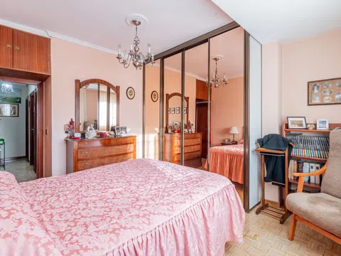 Flat in calle de Antonio López - Photo 4