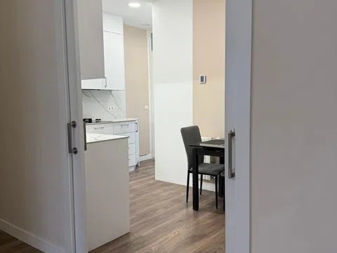 Flat in calle de Francisco Silvela - Photo 8