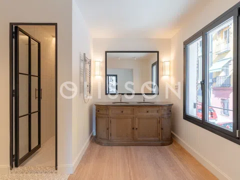 Duplex - Photo 12