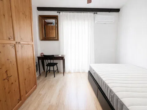 Flat in calle Alonso Castrillo - Photo 4
