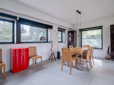 Detached house in calle Valle de Laciana - Photo 11