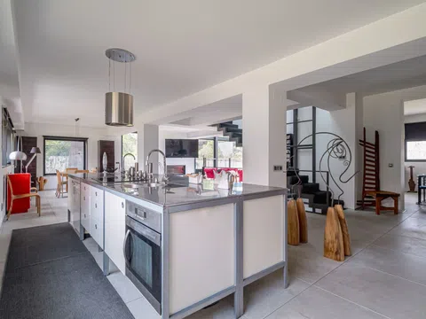 Detached house in calle Valle de Laciana - Photo 12