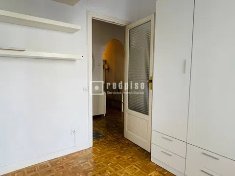 Flat in calle de Ríos Rosas - Photo 11