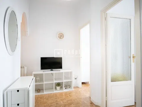 Flat in calle de Ríos Rosas - Photo 3