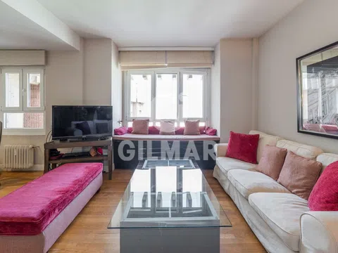 Flat - Photo 1