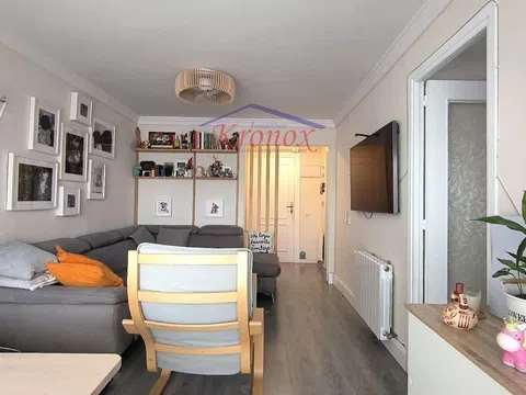 Flat - Photo 2