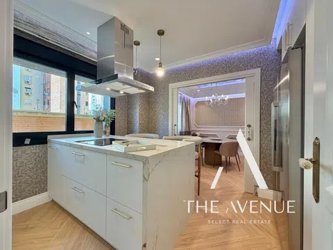 Flat in calle de Guzmán el Bueno - Photo 11