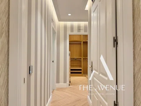Flat in calle de Guzmán el Bueno - Photo 17