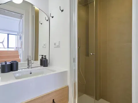 Duplex - Photo 11