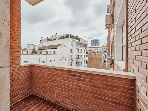 Flat in calle del Marqués del Riscal - Photo 7