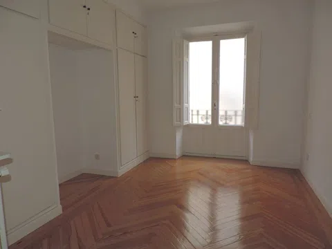 Flat in calle de Lagasca - Photo 8