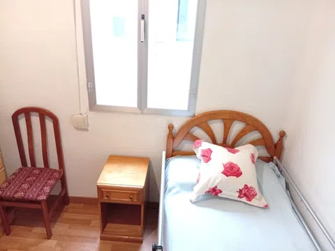 Flat in calle de Granada - Photo 17