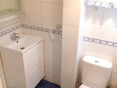 Flat in calle de Granada - Photo 19
