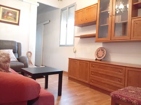Flat in calle de Granada - Photo 4