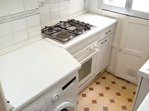 Flat in calle de Granada - Photo 6