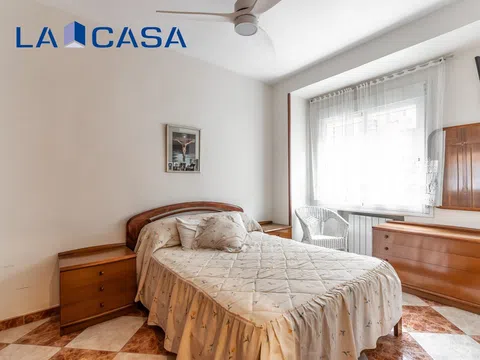 Flat in calle de Aldea del Fresno - Photo 11