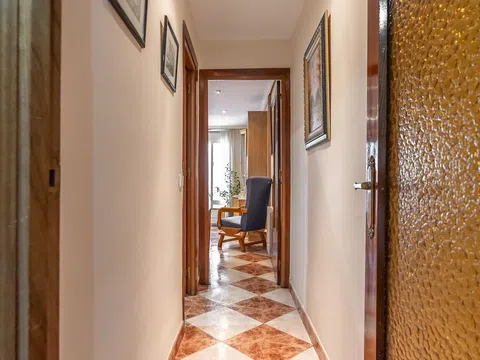 Flat in calle de Aldea del Fresno - Photo 16