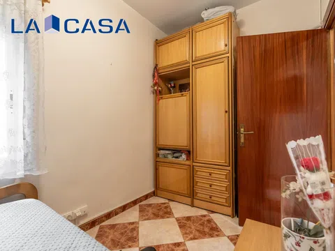 Flat in calle de Aldea del Fresno - Photo 20