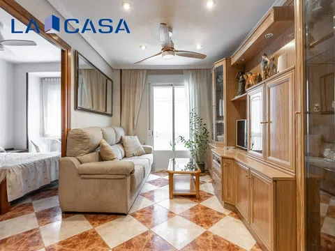 Flat in calle de Aldea del Fresno - Photo 6
