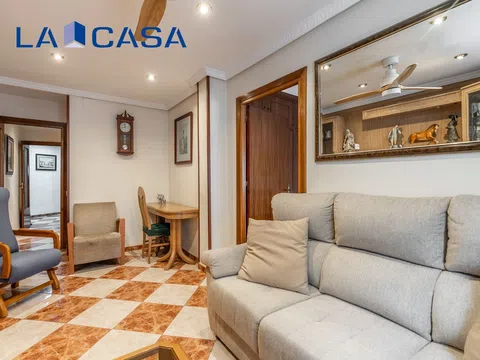 Flat in calle de Aldea del Fresno - Photo 8