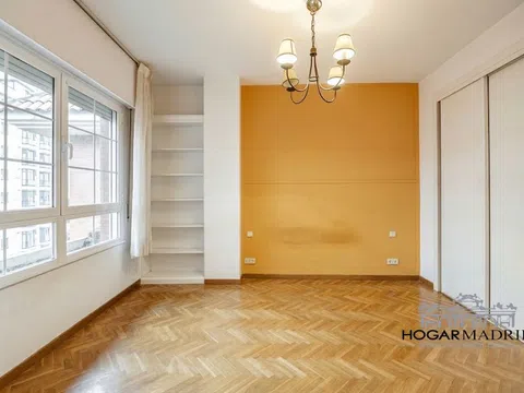 Flat in calle de Esteban Palacios - Photo 9