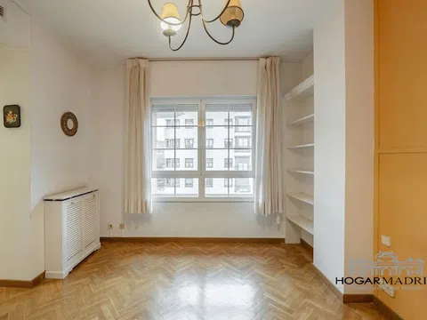 Flat in calle de Esteban Palacios - Photo 10