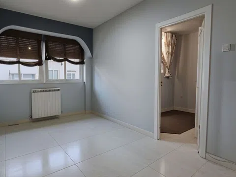 Flat in calle de Albares de la Ribera - Photo 2