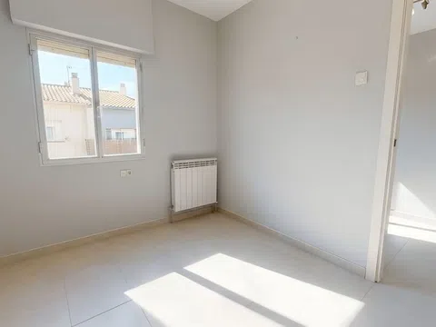 Flat in calle de Albares de la Ribera - Photo 17