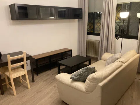 Flat - Photo 1