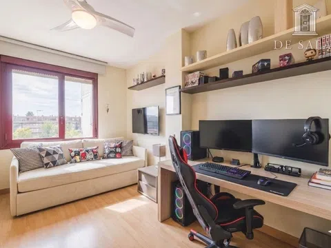 Penthouse - Photo 17