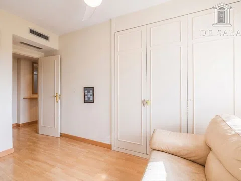 Penthouse - Photo 18