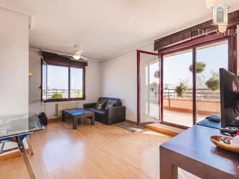 Penthouse - Photo 5
