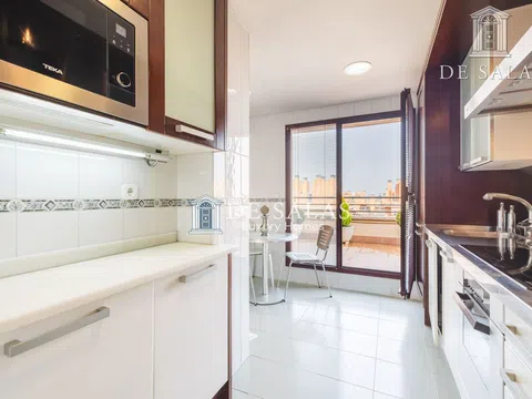 Penthouse - Photo 8