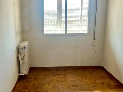 Flat in calle de Servando Batanero - Photo 6