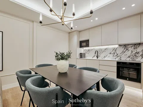 Flat in calle del Alcalde Sainz de Baranda - Photo 7