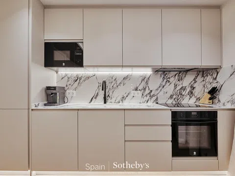 Flat in calle del Alcalde Sainz de Baranda - Photo 8