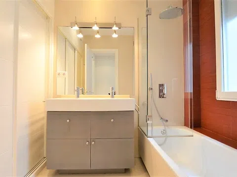 Flat in calle de Ferraz - Photo 18