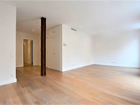 Flat in calle de Ferraz - Photo 6
